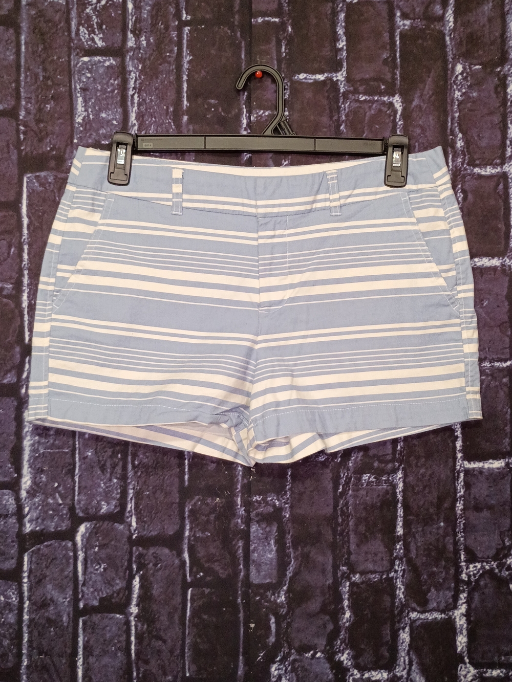 GAP Khakis Blue & White Striped Flat Front Women’s 3 inch Shorts Size 8